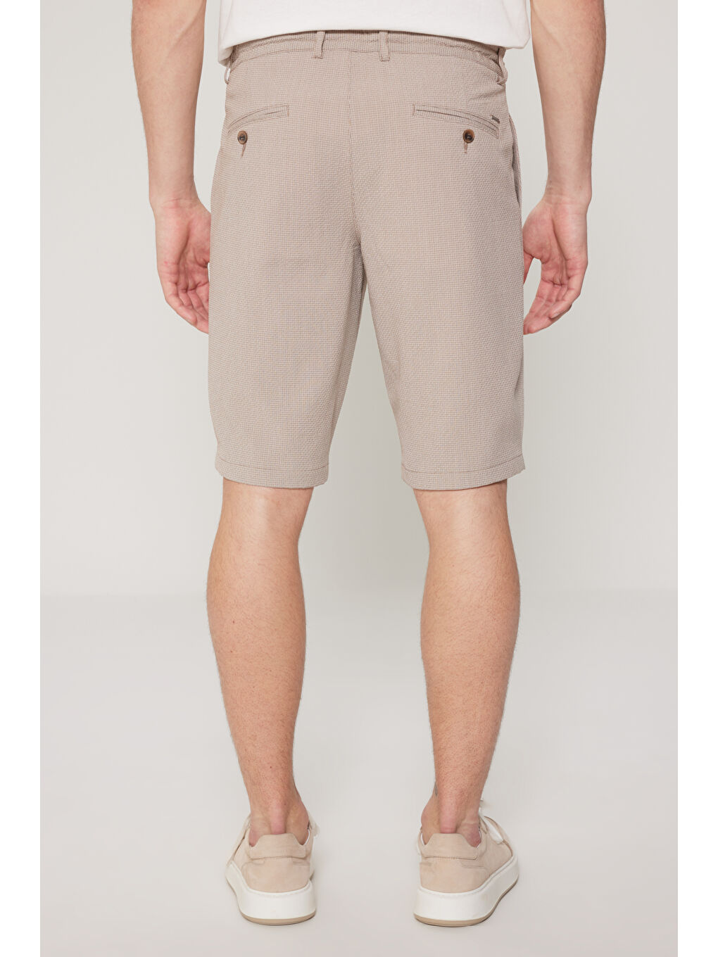 Erkek Kahverengi Slim Fit Dar Kesim Yan Cepli Gofre Desenli Şort-5
