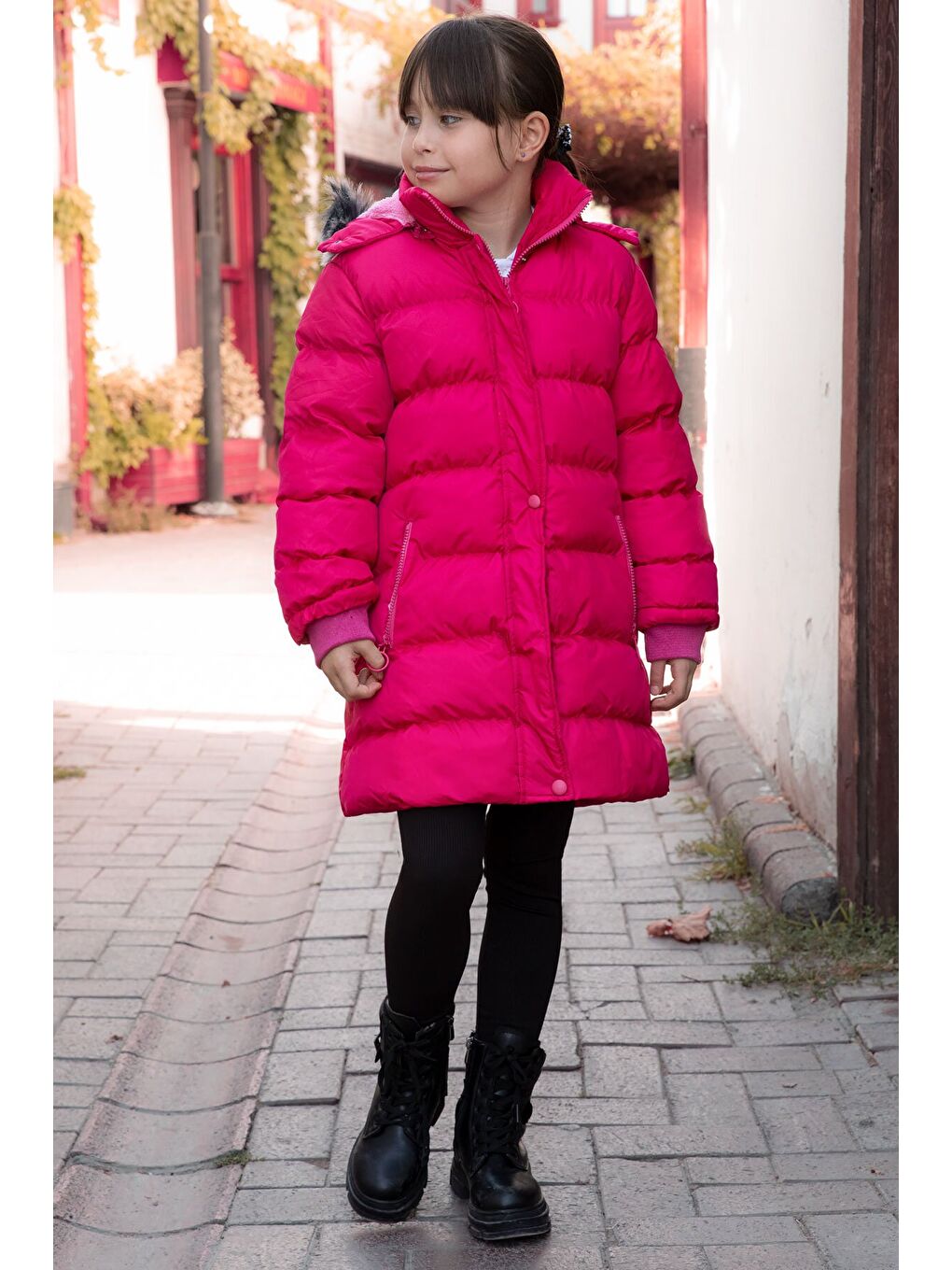 Fuşya İçi Kürklü Çıtçıtlı Kapüşonlu Kız Çocuk Şişme Mont 21323
