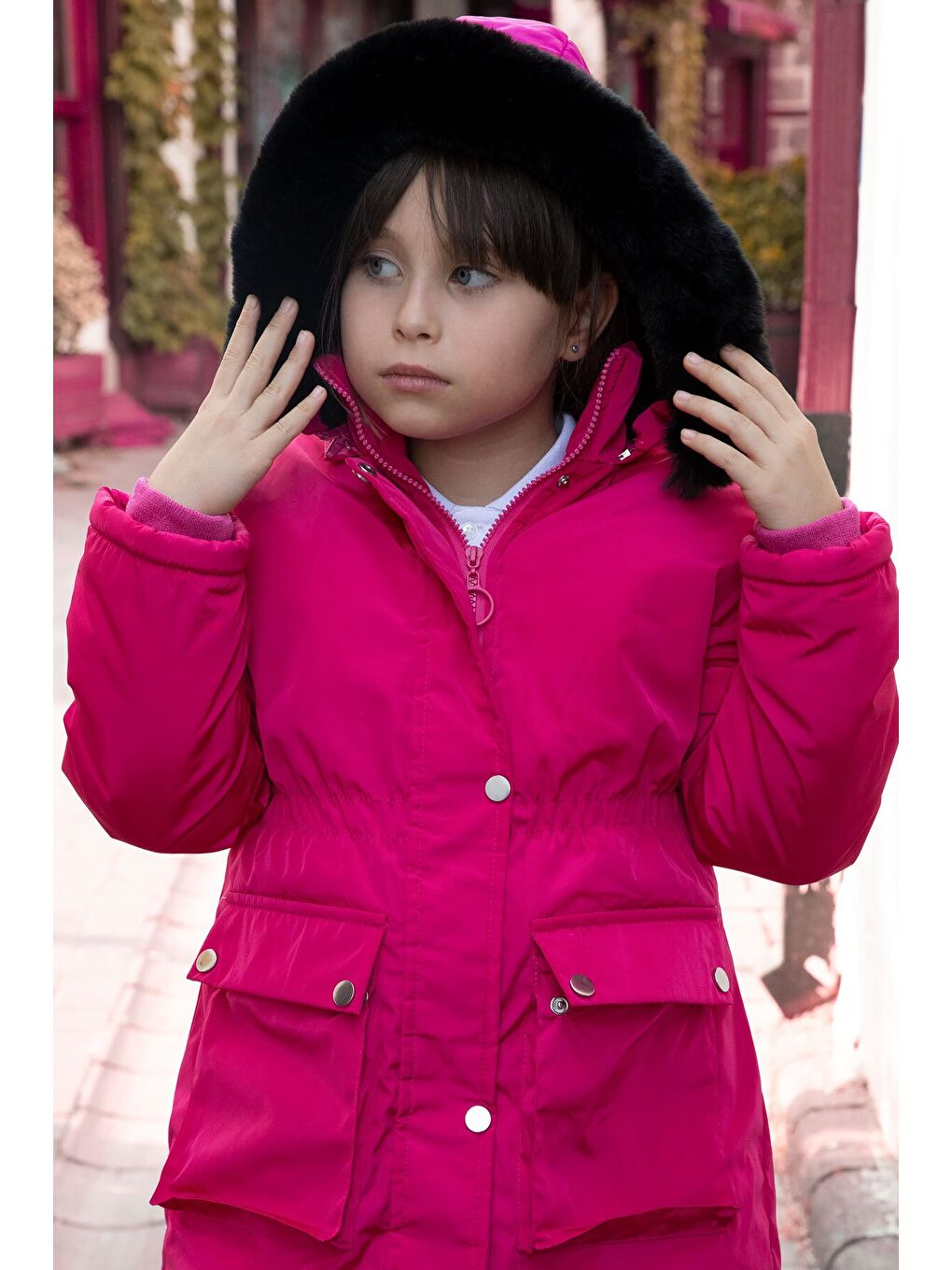 Pembe Kapaklı Cepli İçi Kürklü Çıkarılabilir Kapüşonlu Kız Çocuk Şişme Mont 21483-2
