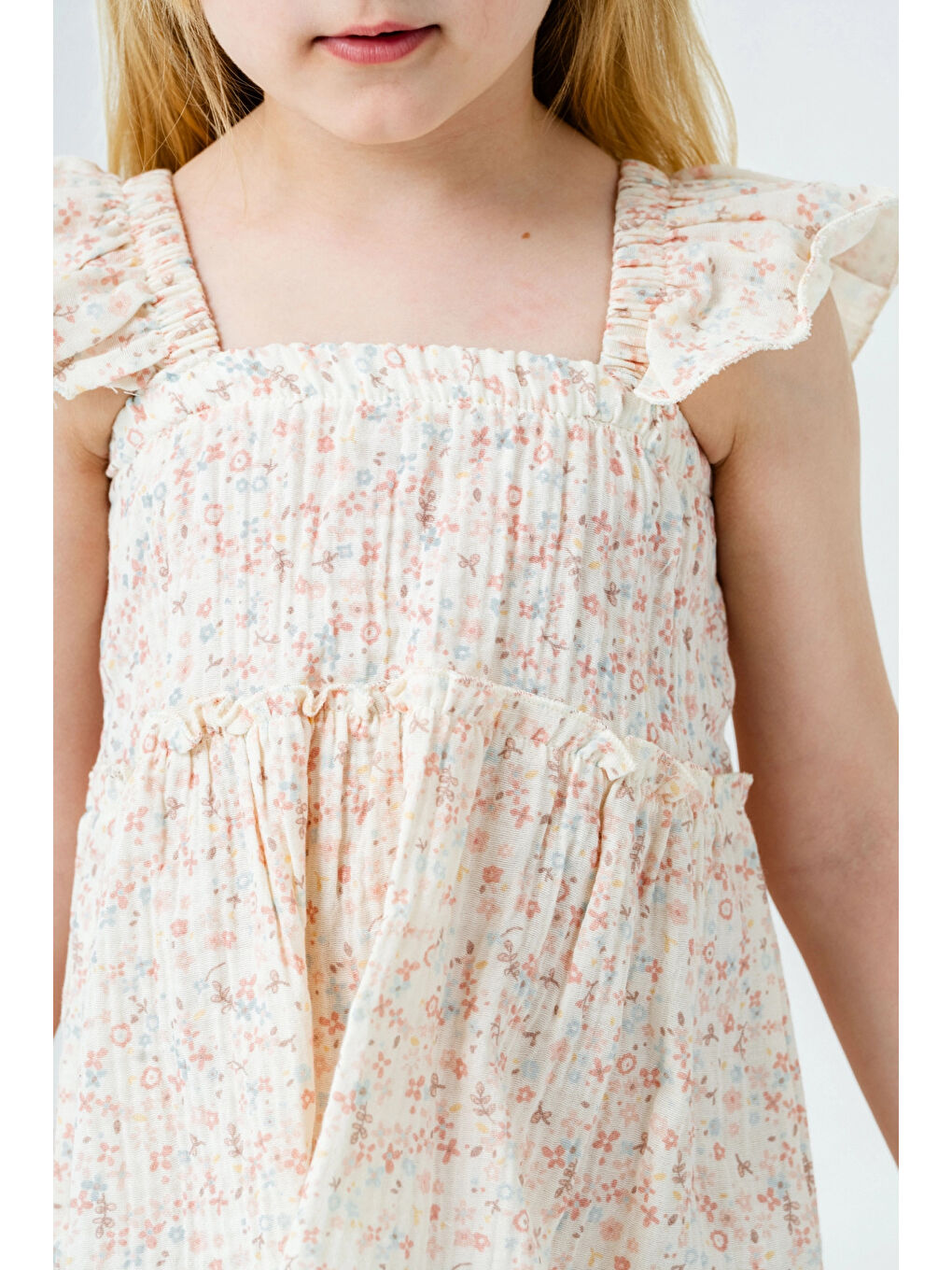 Pembe Çiçek Nakışlı Kız Çocuk Müslin Takım 3815-1