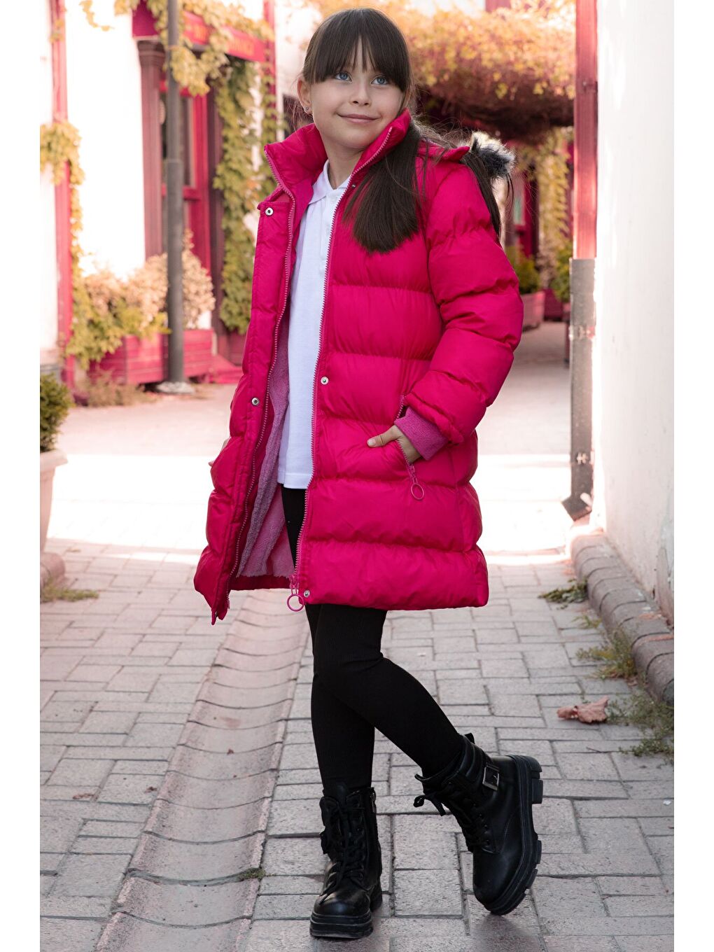 Fuşya İçi Kürklü Çıtçıtlı Kapüşonlu Kız Çocuk Şişme Mont 21323-1