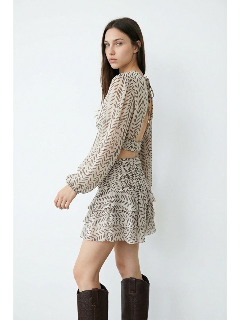 Desenli Sırt Dekolteli Crop Bluz Haki-1