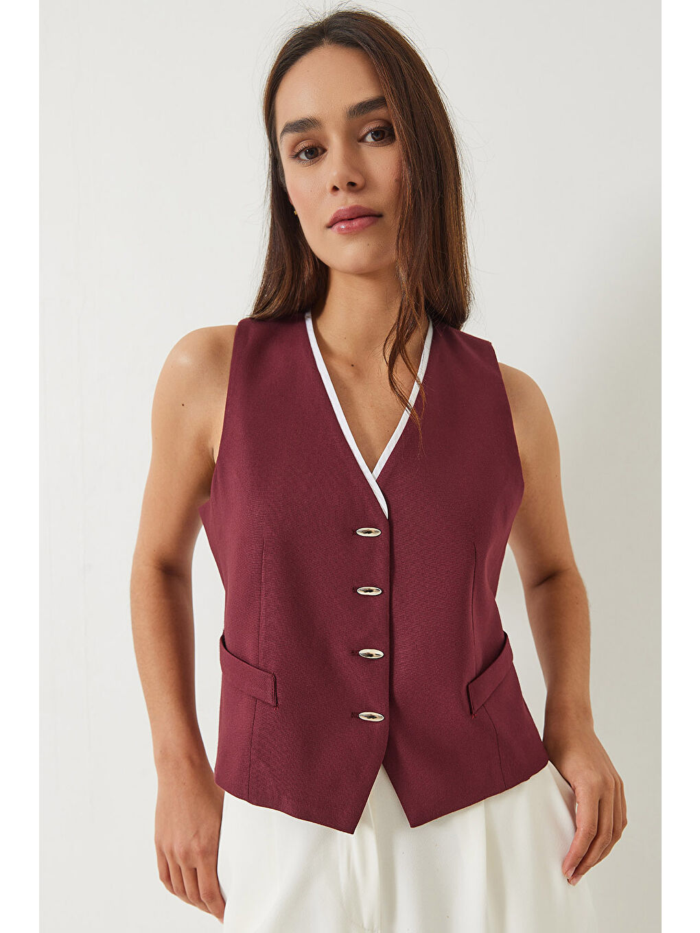 Bordo Kadın Garni Detaylı Metal Düğmeli Astarlı Yelek