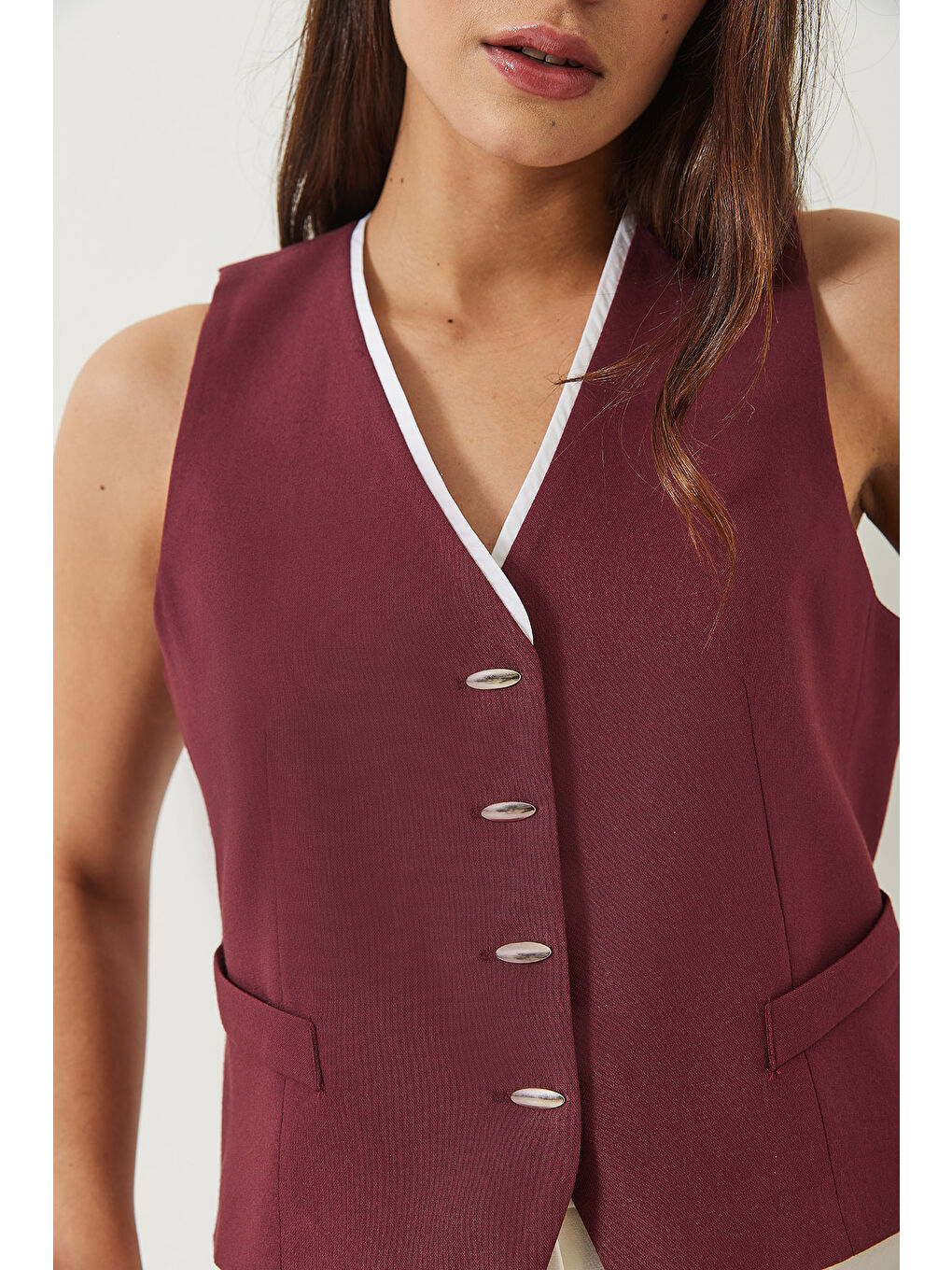 Bordo Kadın Garni Detaylı Metal Düğmeli Astarlı Yelek-5