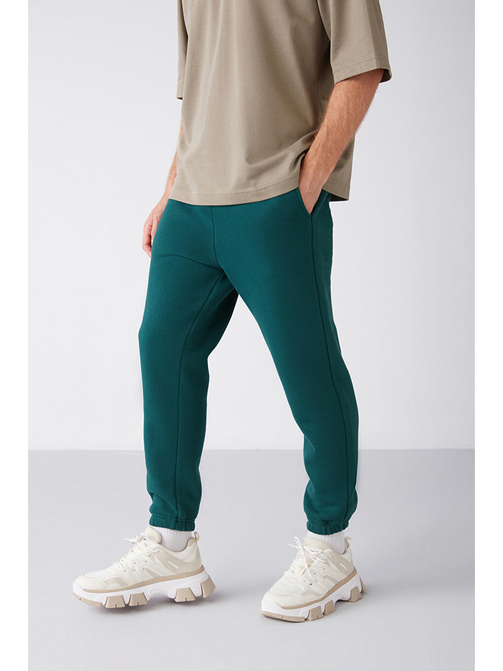 Erkek Organik Pamuklu İçi Polarlı Beli İçten Kordonlu Cepli Jogger Yeşil Eşofman Altı-2