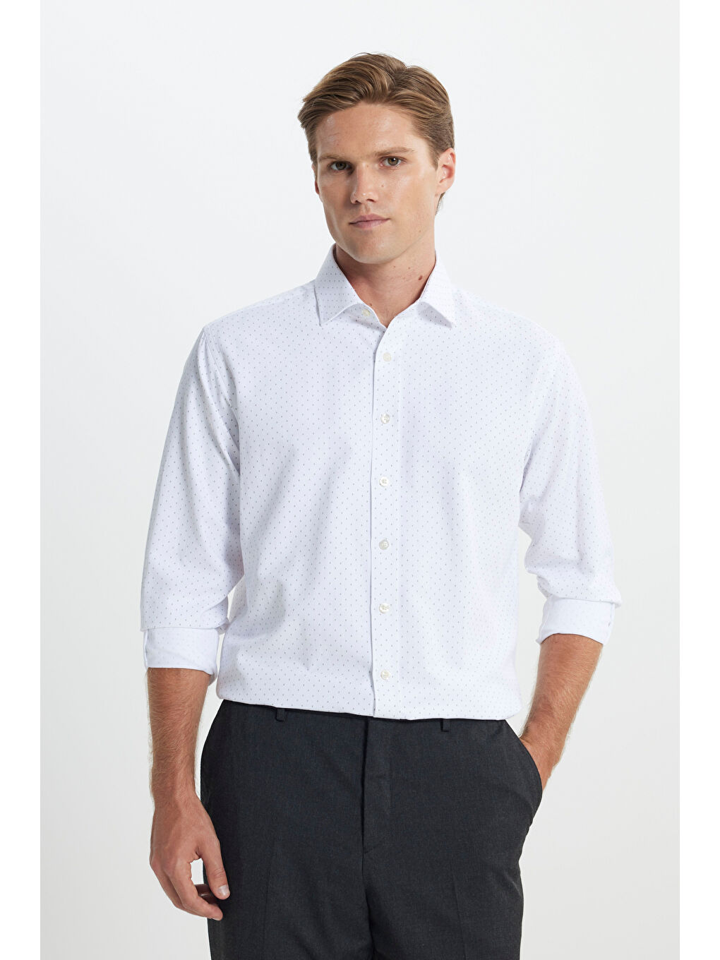 Erkek Beyaz-Haki Pamuklu Slim Fit Dar Kesim Klasik Yaka Armürlü Gömlek