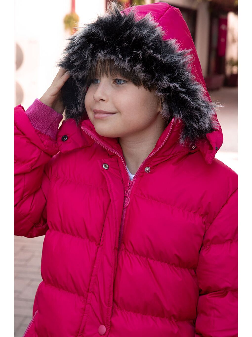 Fuşya İçi Kürklü Çıtçıtlı Kapüşonlu Kız Çocuk Şişme Mont 21323-4