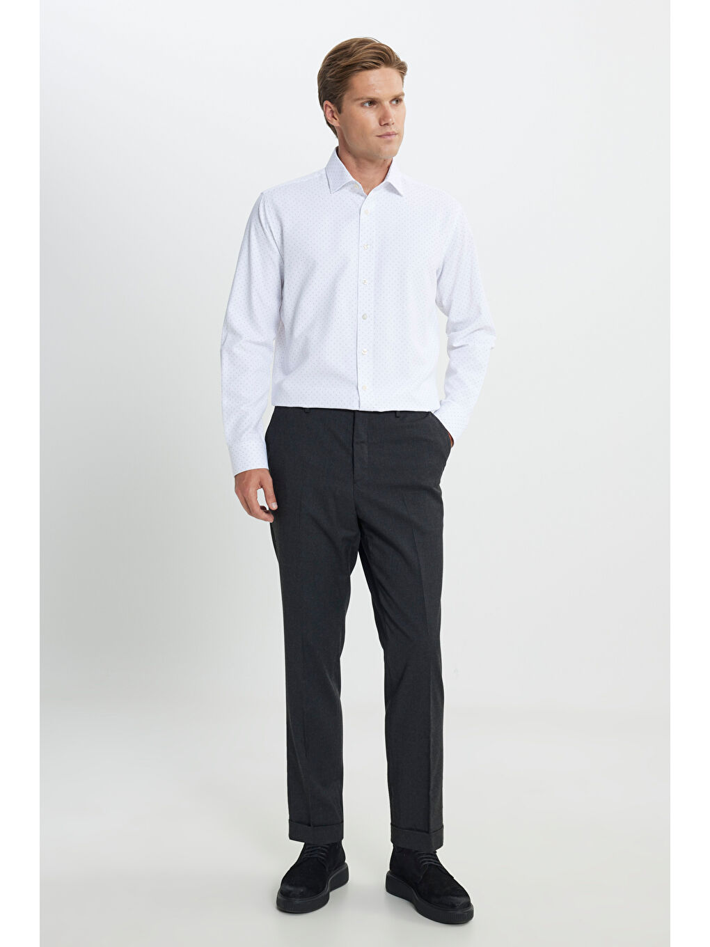 Erkek Beyaz-Haki Pamuklu Slim Fit Dar Kesim Klasik Yaka Armürlü Gömlek-1