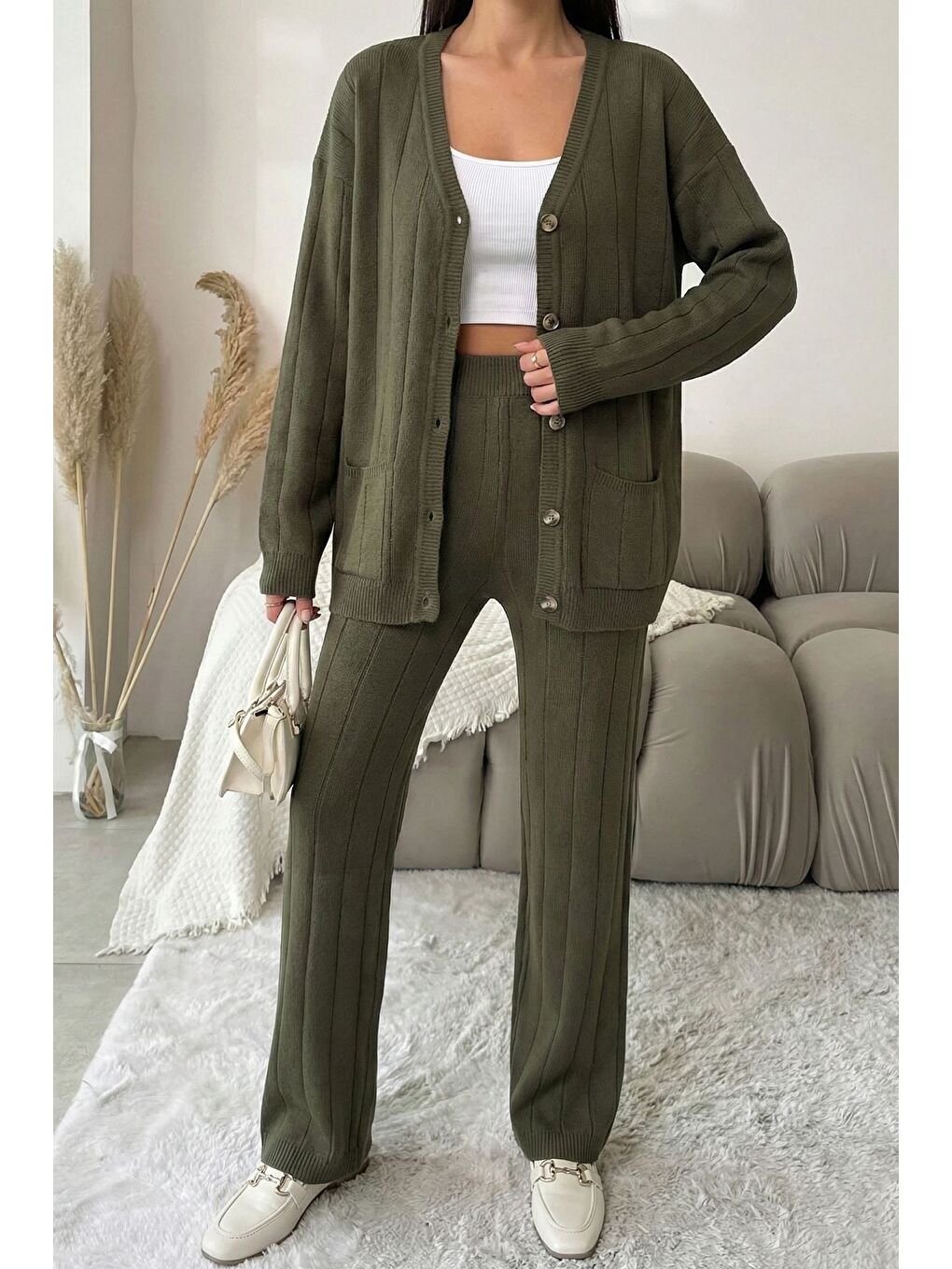 Haki Kadın Ön Düğmeli Kendinden Çizgi Desenli Triko Hırka Pantolon İkili Takım-2