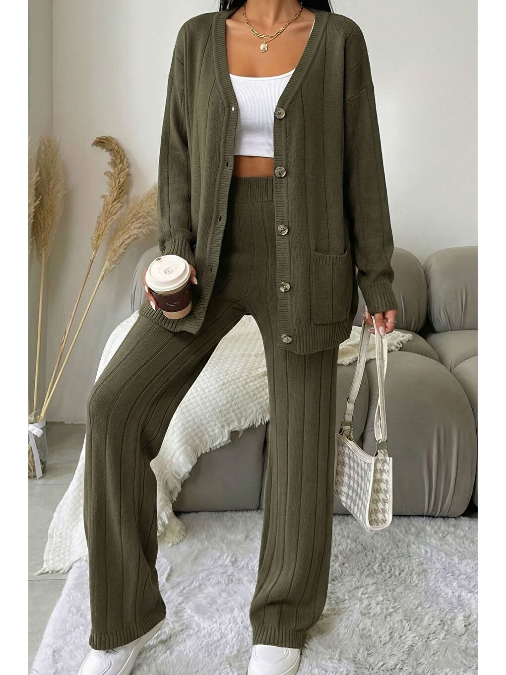 Haki Kadın Ön Düğmeli Kendinden Çizgi Desenli Triko Hırka Pantolon İkili Takım-3