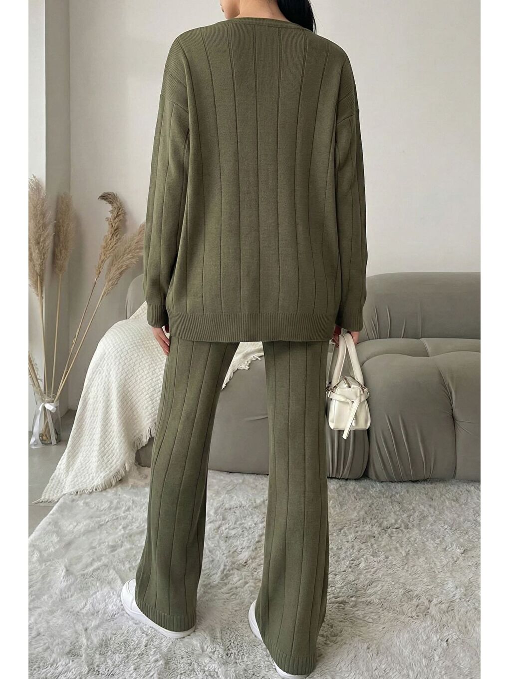 Haki Kadın Ön Düğmeli Kendinden Çizgi Desenli Triko Hırka Pantolon İkili Takım-4