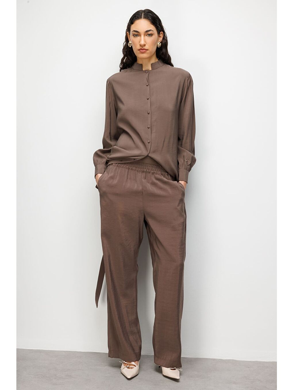 Hakim Yaka Modal Dokulu Kahverengi Tunik