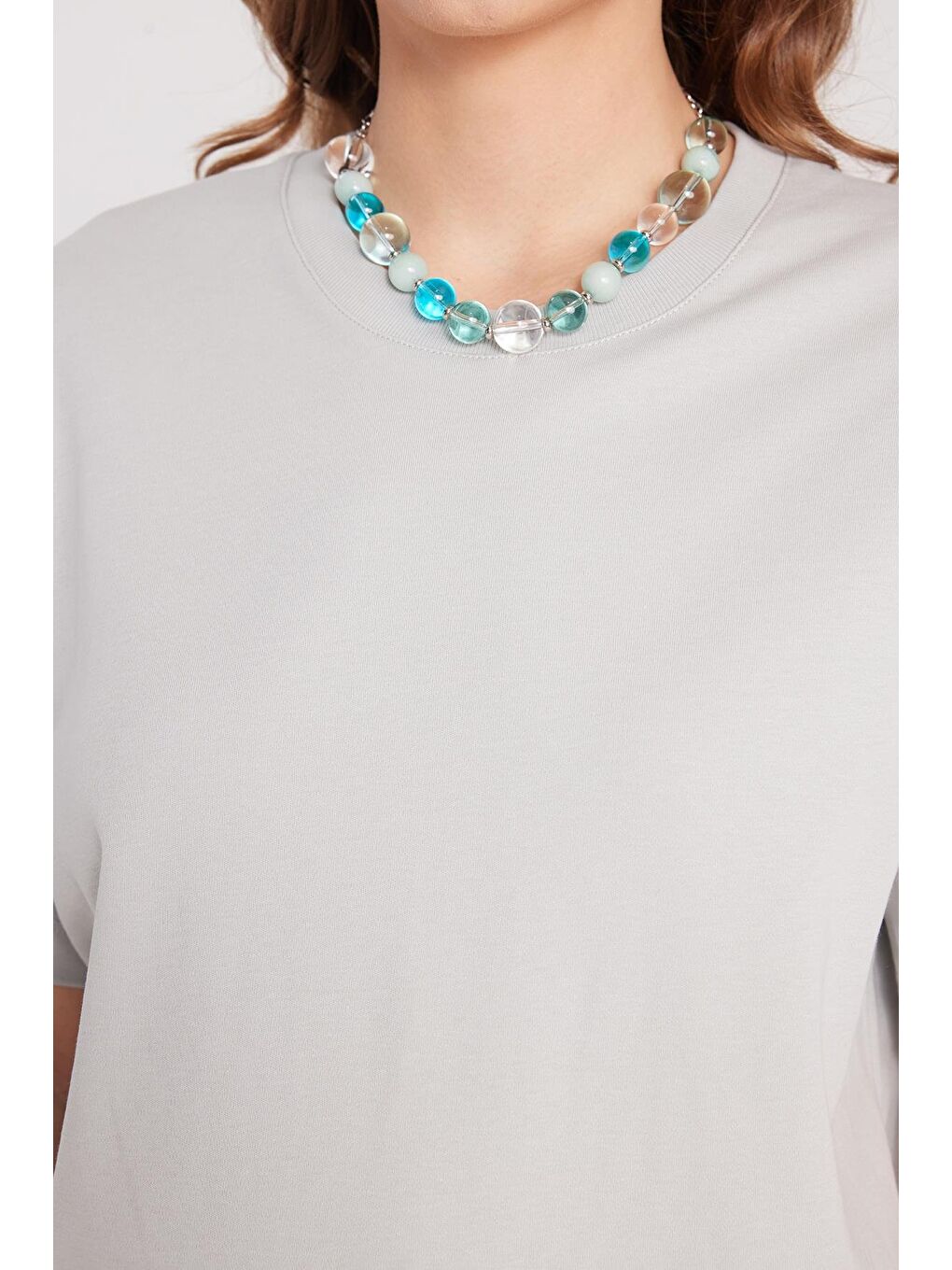 Kadın Relax Fit Rahat Kesim %100 Pamuk Yumuşak Dokulu Hafif Kalın Basic Bisiklet Yaka Gri Tişört-2