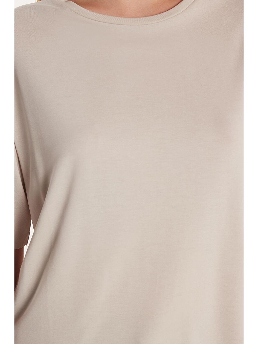 Bej Kadın Modal Kumaş Relax Fit Rahat Kesim Bisiklet Yaka Basic Taş Tişört-2