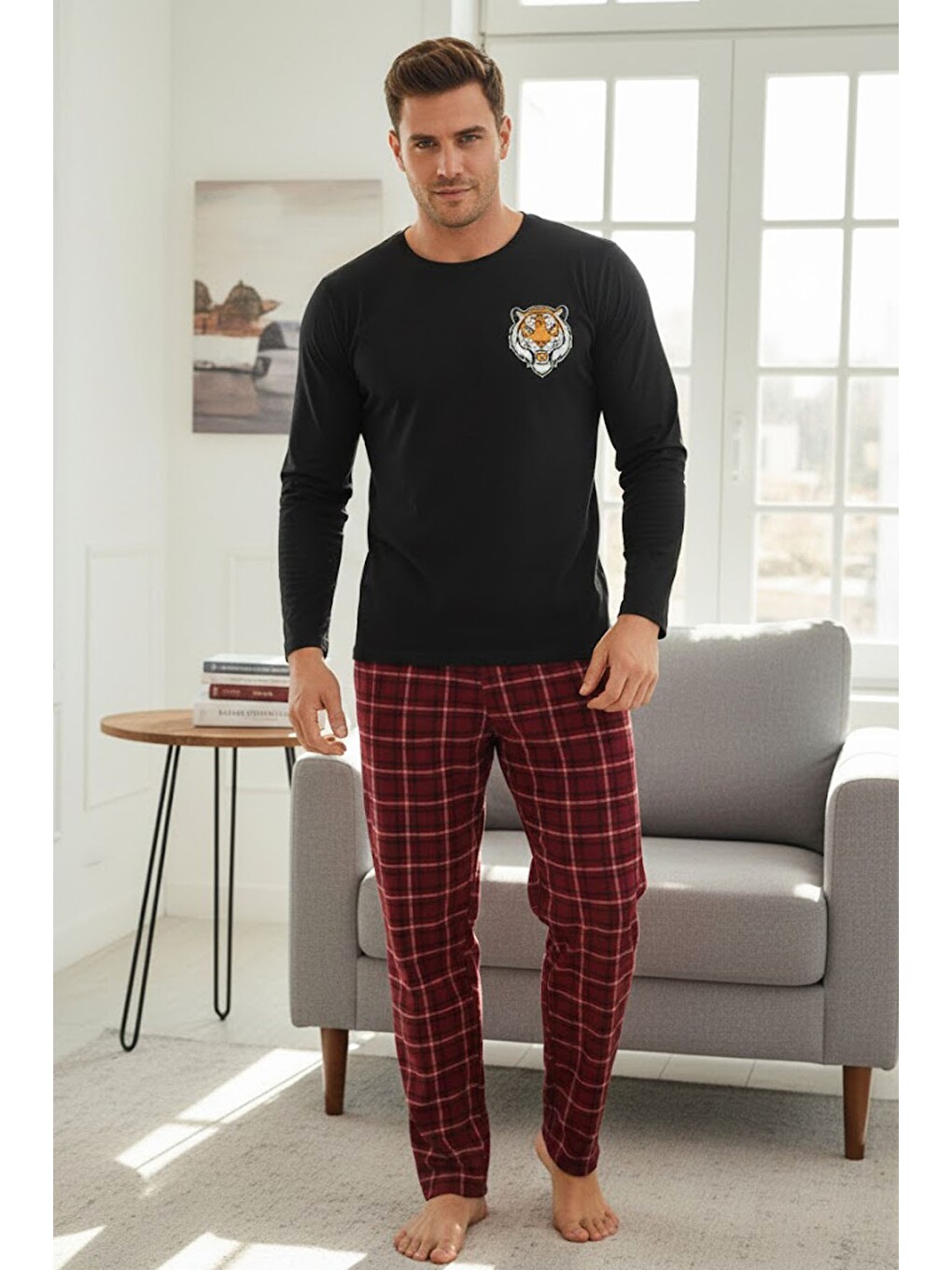 Siyah Deve Baskılı Uzun Kollu Örme Pijama Takım-1