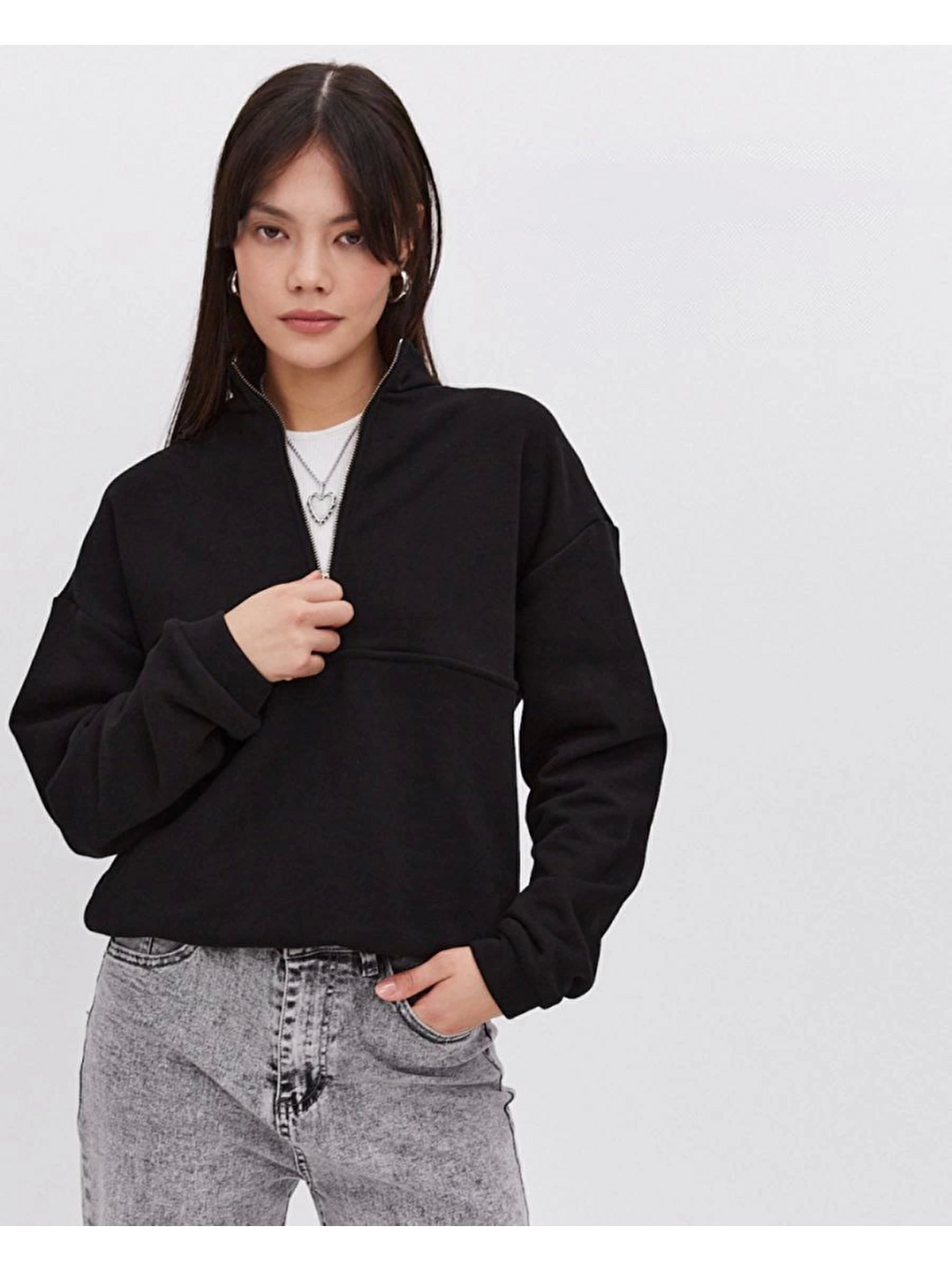 Oversize Yarım Farmuarlı Yakalı Basic Sweatshirt - Siyah