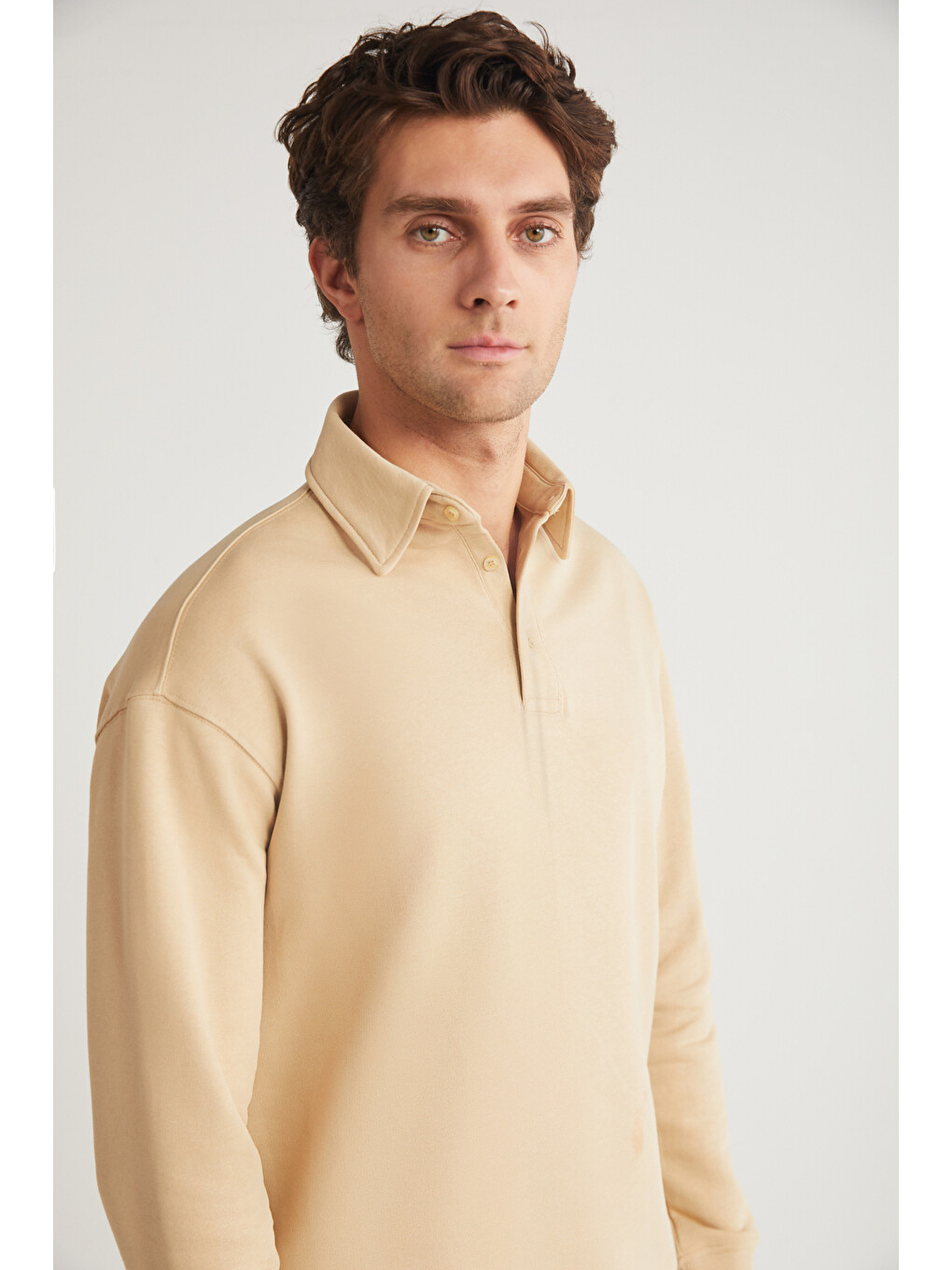 John Erkek Polo Sweat Gömlek Yakalı Organik Pamuklu Yırtmaçlı İçi Polarsız Bej Sweatshirt-4