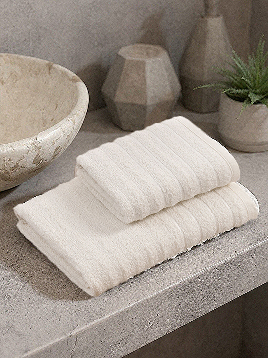 Ekru 2'li El ve Banyo Havlusu Seti – Dalga Desenli Krem (50x85 cm + 70x140 cm)