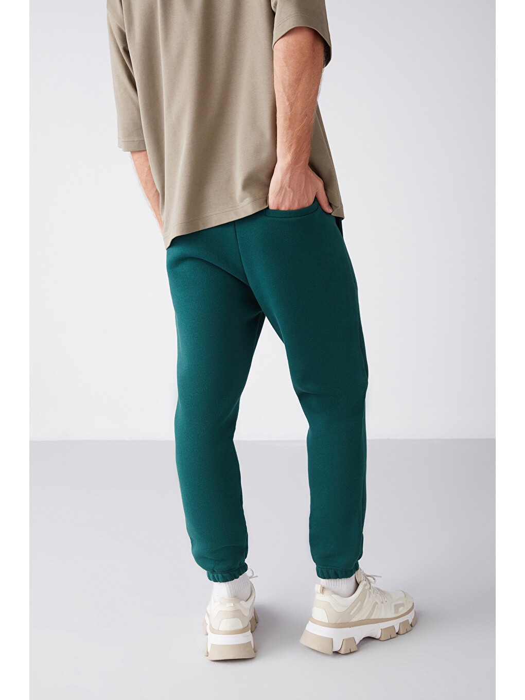 Erkek Organik Pamuklu İçi Polarlı Beli İçten Kordonlu Cepli Jogger Yeşil Eşofman Altı-4