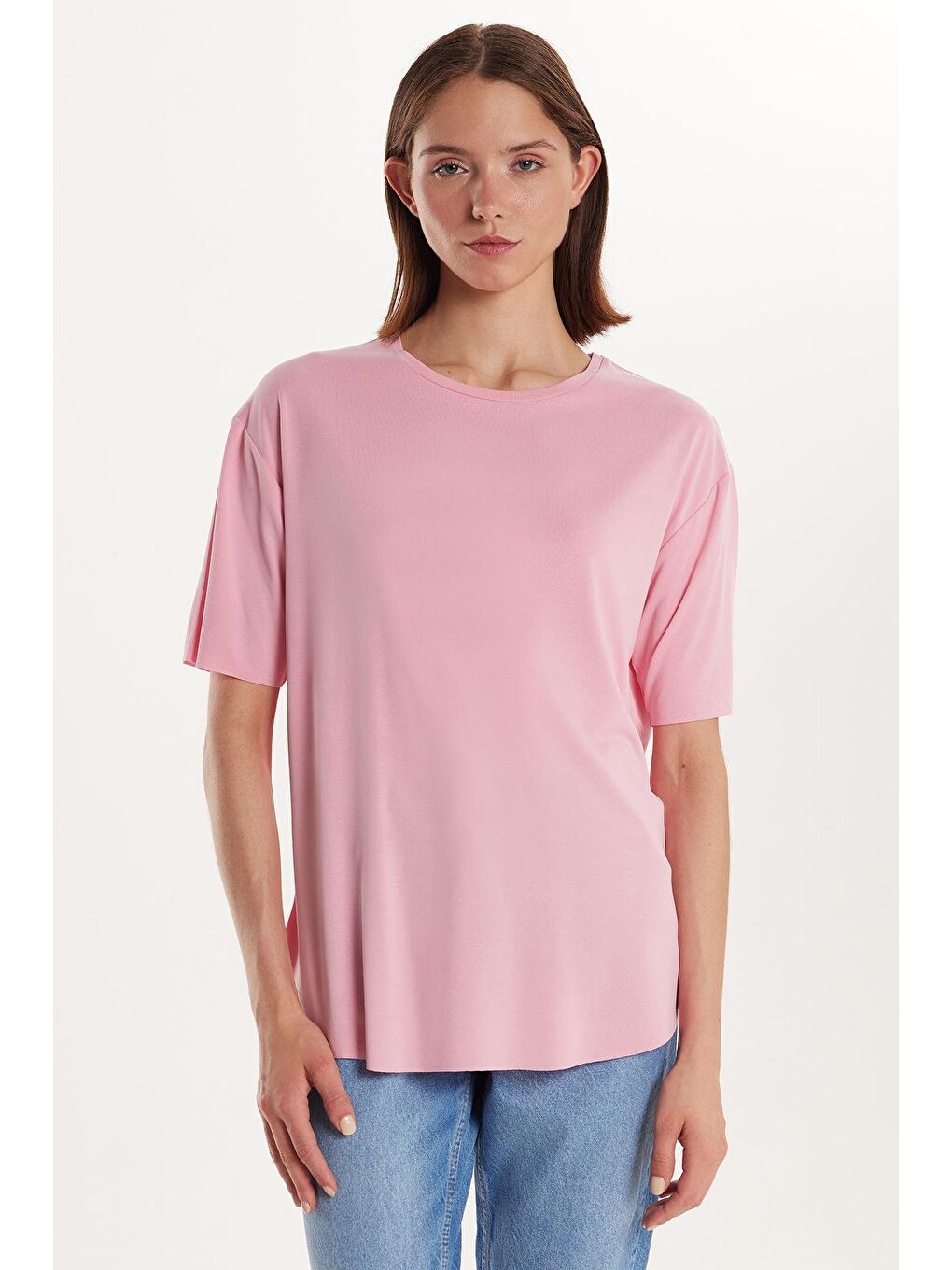 Kadın Modal Kumaş Relax Fit Rahat Kesim Bisiklet Yaka Basic Pembe Tişört-3