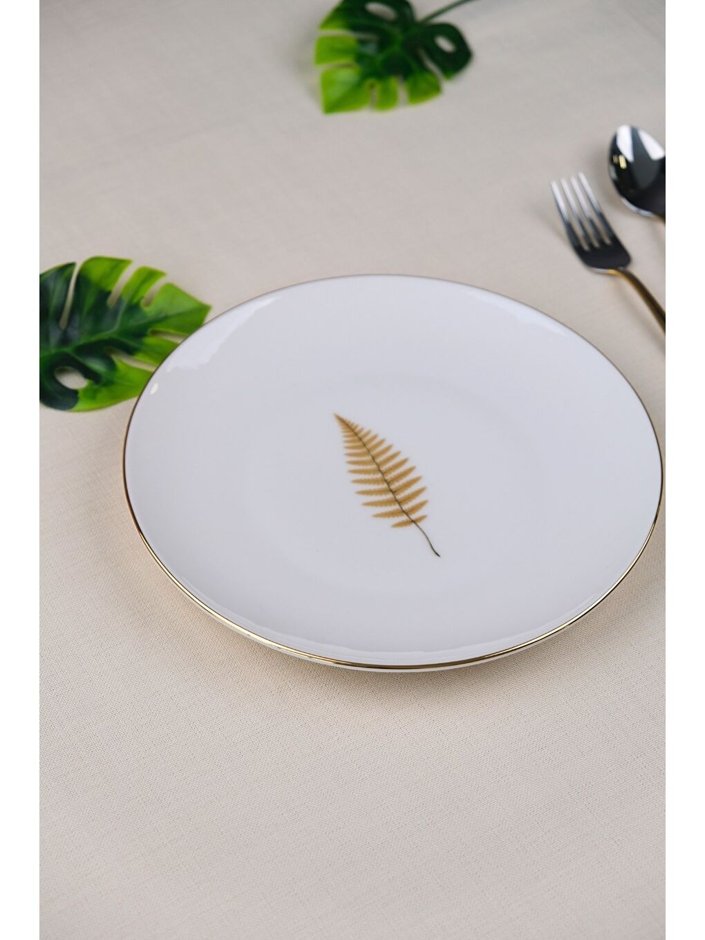 Karışık Porselen Natura Fern Altın Yaldız Pasta Tabağı 20,50cm Tekli