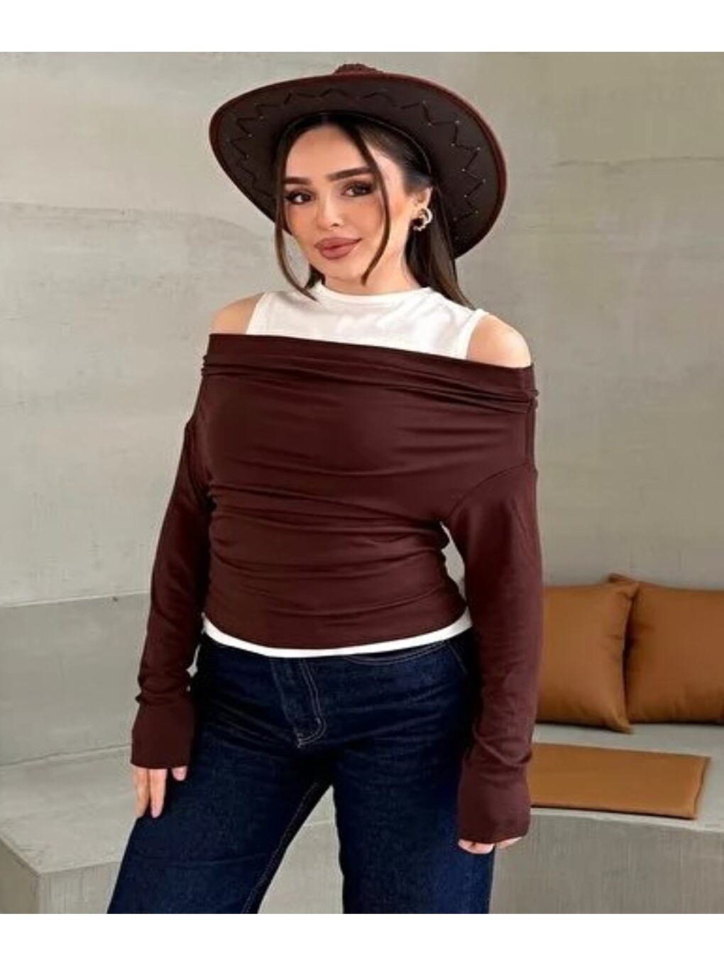 Kadın Omuz Pile Detaylı Kayık Yaka Atlet Detaylı Yeni Sezon Sweatshirt Kahverengi-1