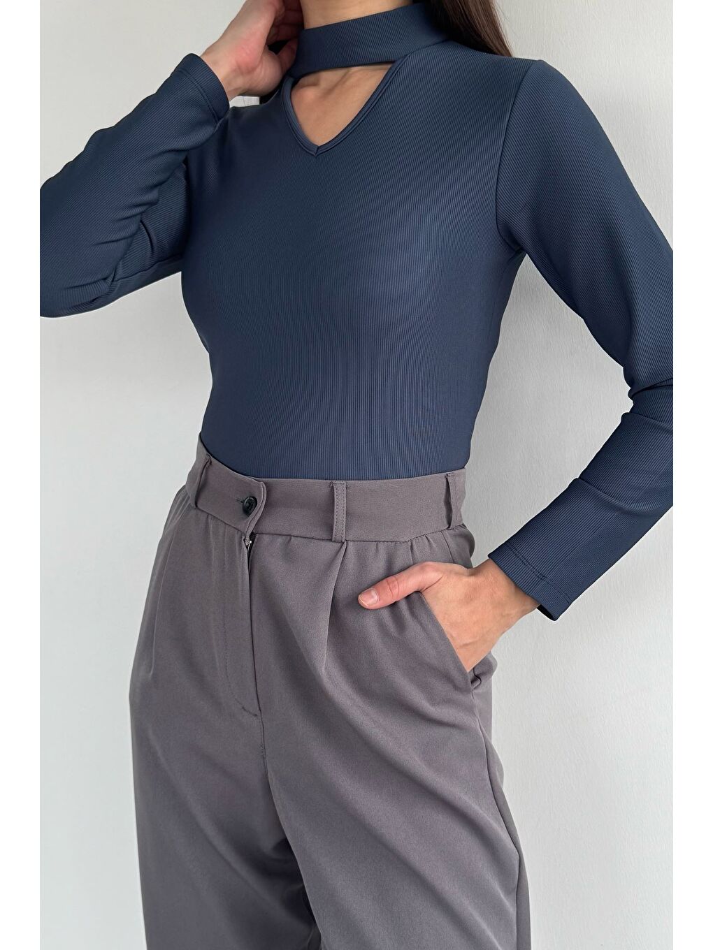 İndigo Kadın Ön Pencereli Kendinden Çizgi Desenli Bluz-1