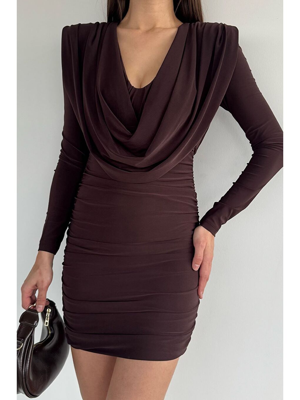 Kahverengi Kadın Degaje Yaka Yan Büzgü Detaylı Abiye-2