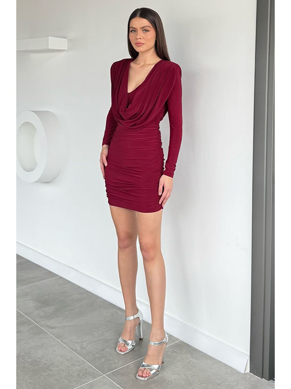 Bordo Kadın Degaje Yaka Yan Büzgü Detaylı Abiye-1