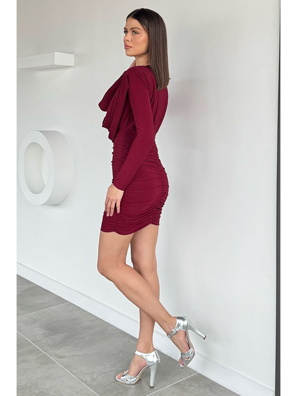Bordo Kadın Degaje Yaka Yan Büzgü Detaylı Abiye-3