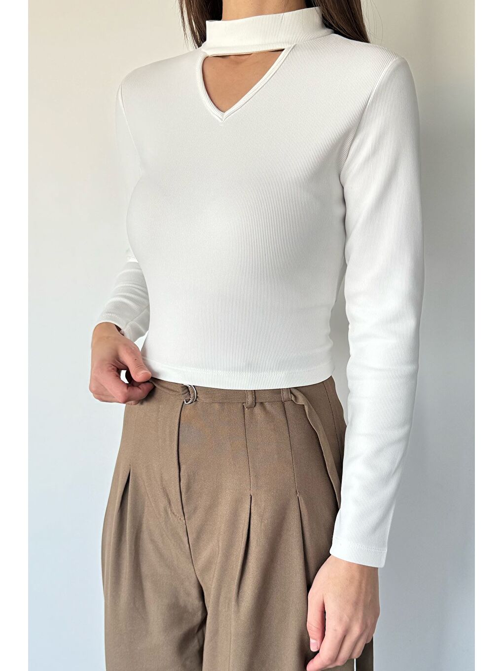 Ekru Kadın Ön Pencereli Kendinden Çizgi Desenli Bluz-1