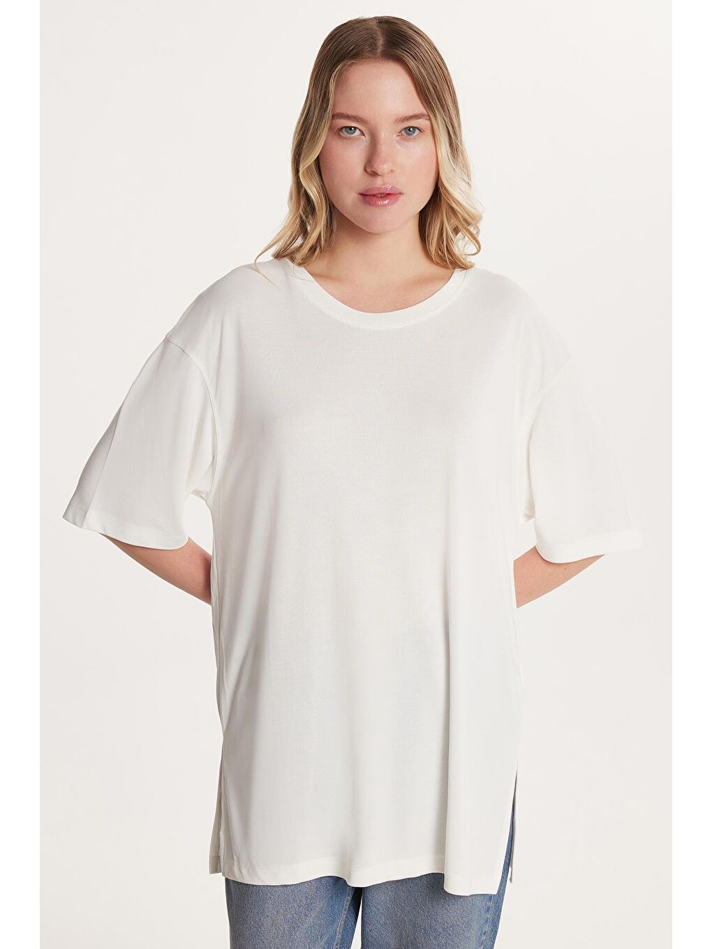 Kadın Modal Kumaş Regular Fit Kısa Kollu Bisiklet Yaka Ekru Tişört-3