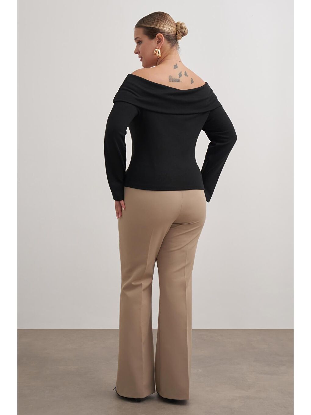 Siyah Açık Omuzlu Triko Bluz-5