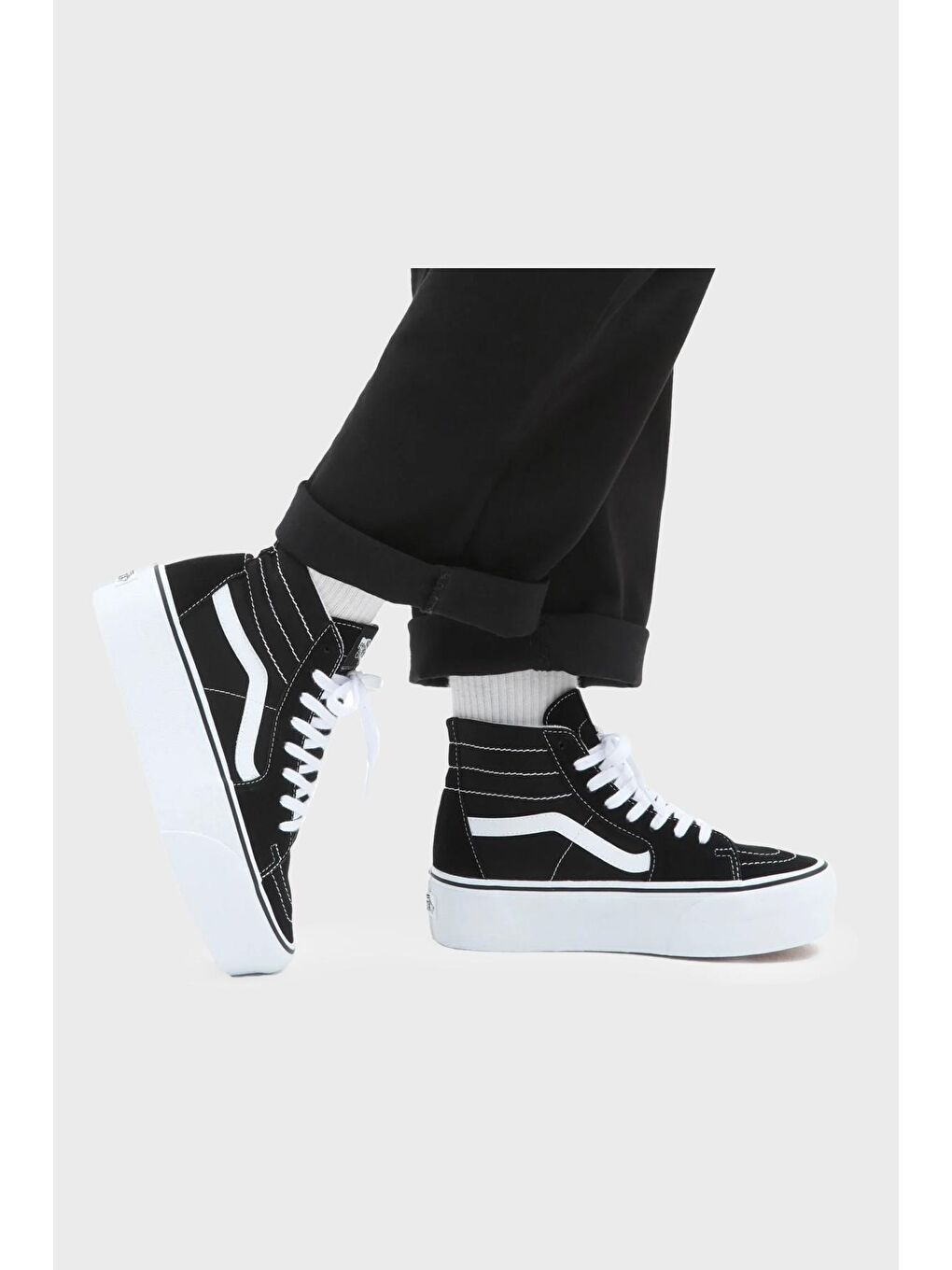 Vans Siyah UA SK8-Hi Tapered Bilekli Platform Sneaker Kadın Ayakkabı VN0A5JMKBMX1 - 1