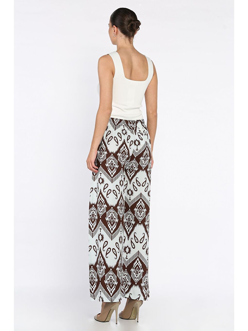 Kahverengi Kadın Bel Lastikli Etnik Desenli Büyük Beden Viskon Yürüyüş Pantolonu-2