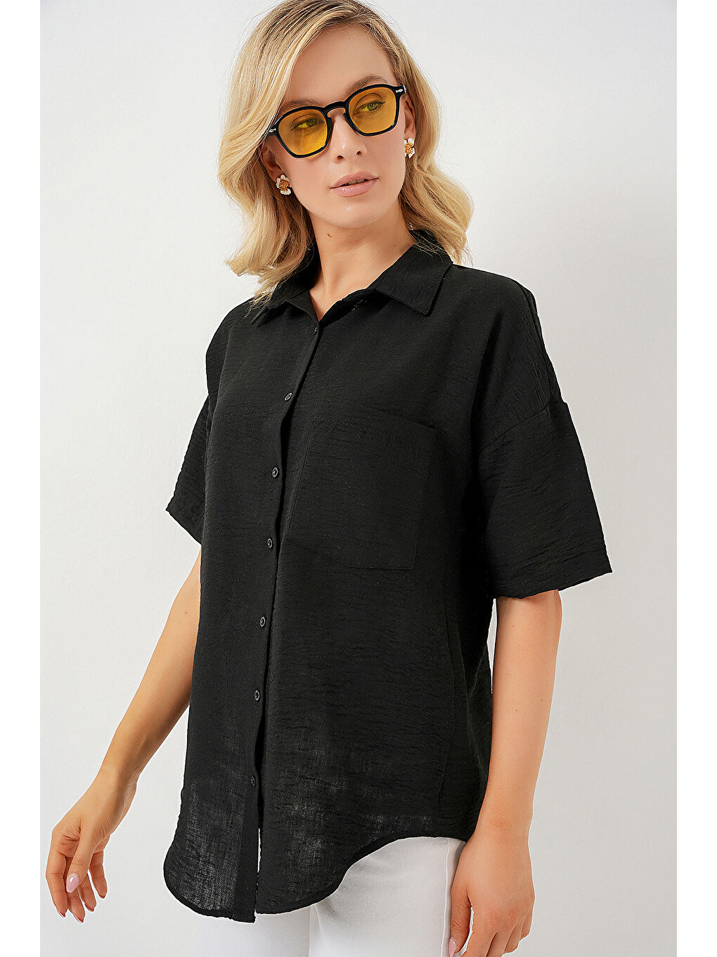 Kadın Kısa Kol Keten Görünümlü Gömlek 20336 - Siyah-2