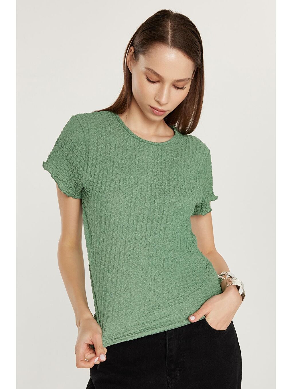 Kadın Slim Fit Dar Kesim Kısa Kollu Bisiklet Yaka Haki Tişört-3