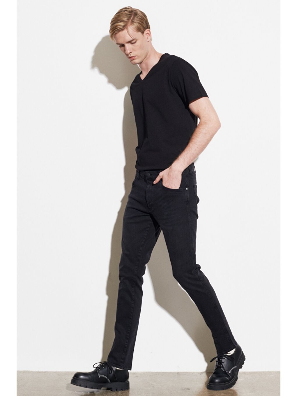 Siyah Larston Slim Fit Düşük Bel Denim Esnek Jean Pantolon-2