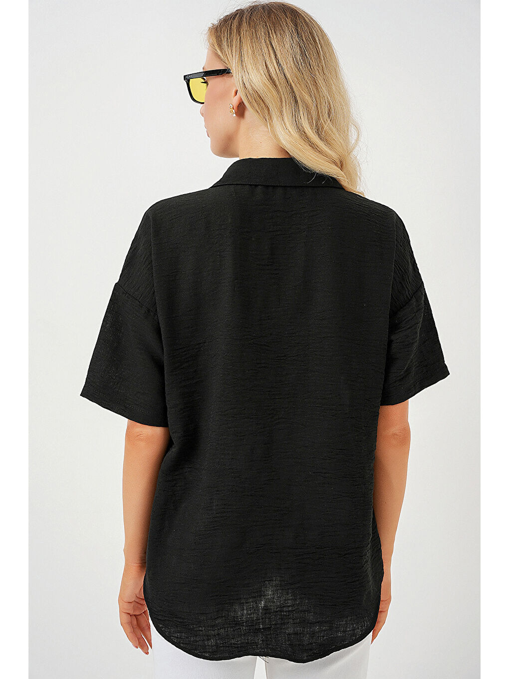 Kadın Kısa Kol Keten Görünümlü Gömlek 20336 - Siyah-5