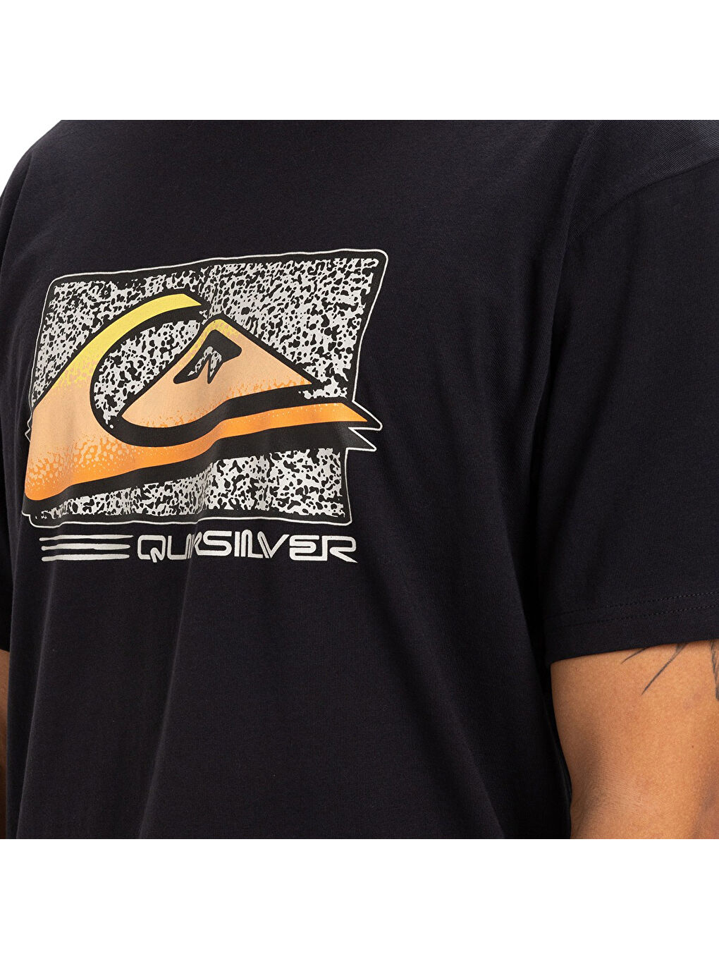 Retro Fade Erkek Siyah Yuvarlak Yaka Tişört-2