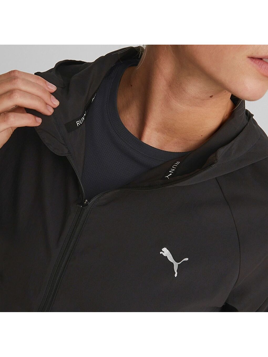 Run Fav Hood Woven Kadın Siyah Kapüşonlu Ceket-2