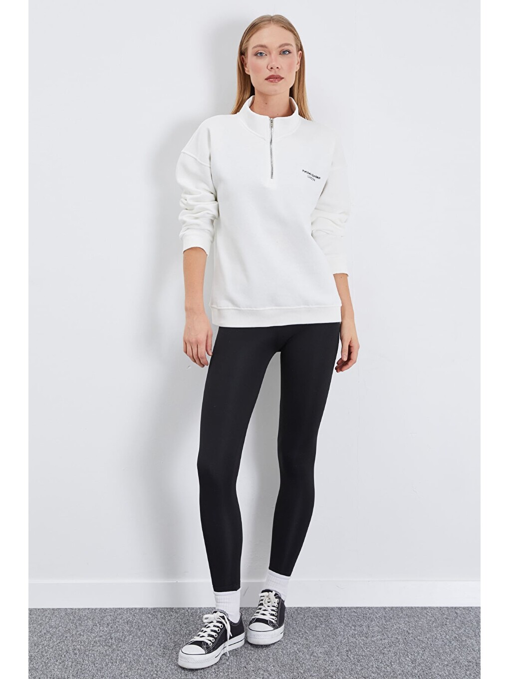 Ekru 3 İplik London Baskılı Yarım Fermuarlı Sweatshirt-4