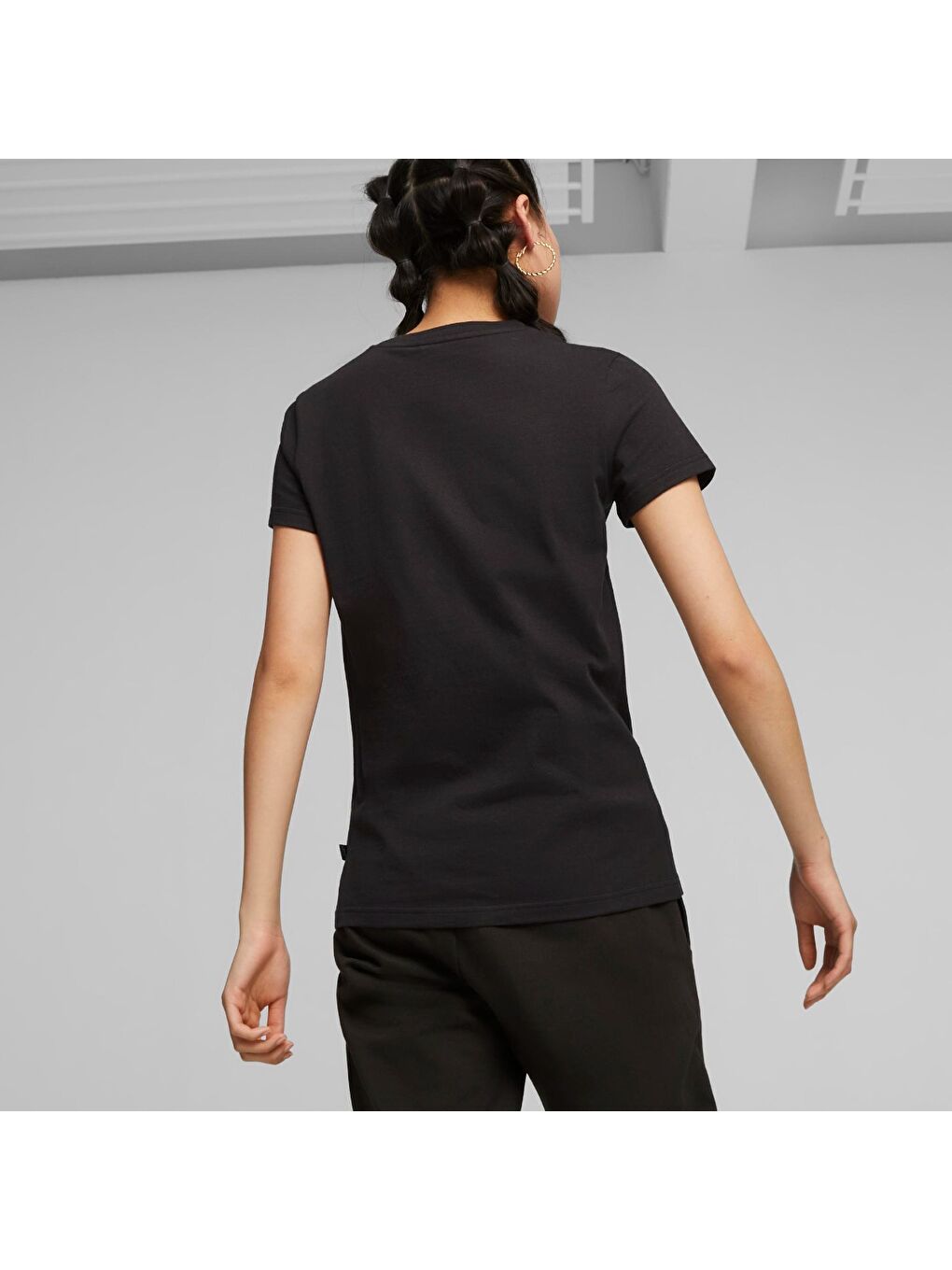 Better Essentials Kadın Siyah Yuvarlak Yaka Tişört-2
