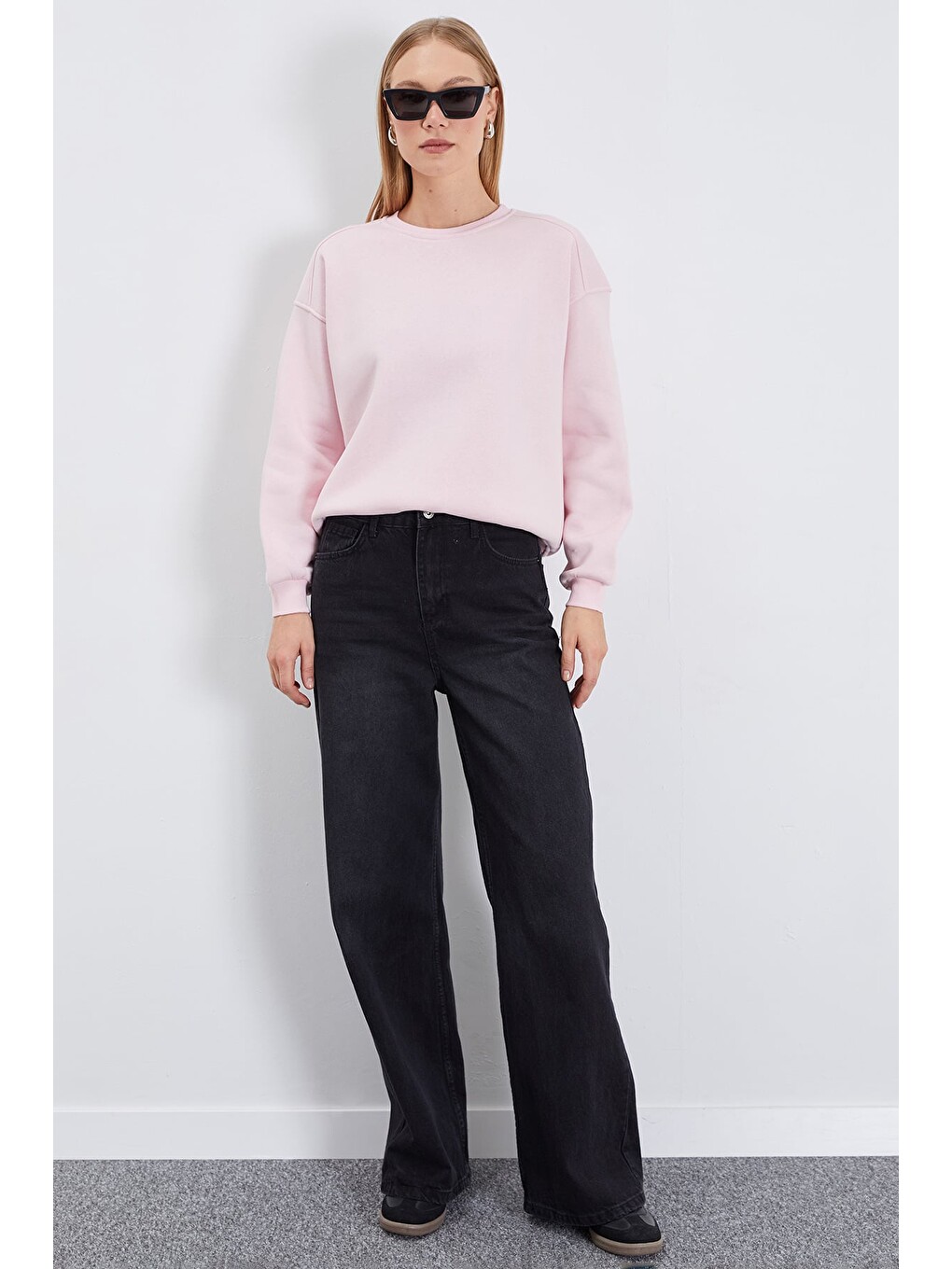 Pembe 3 İplik Basic Bisiklet Yaka Oversize Sweatshirt-3