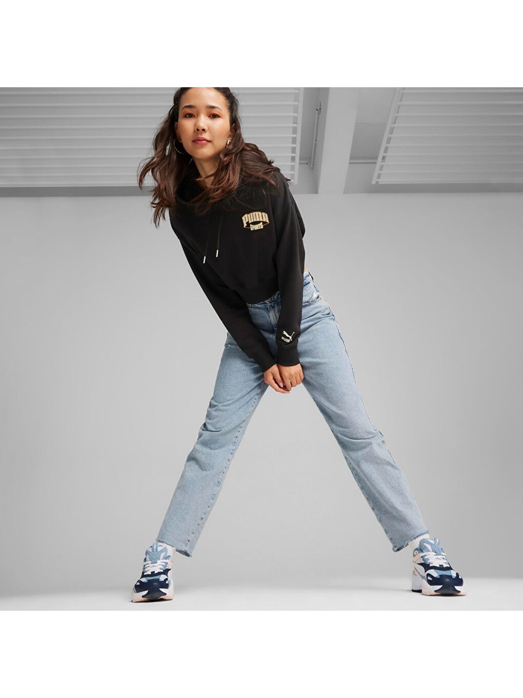 Team Cropped Kadın Siyah Kapüşonlu Sweatshirt-3