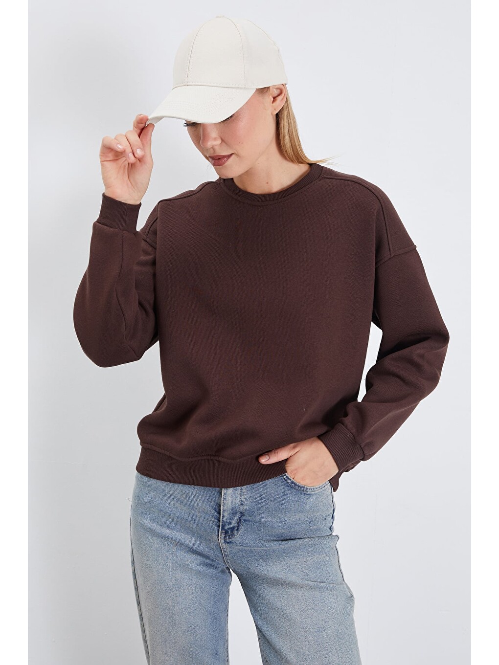 Kahverengi 3 İplik Basic Bisiklet Yaka Oversize Sweatshirt-3