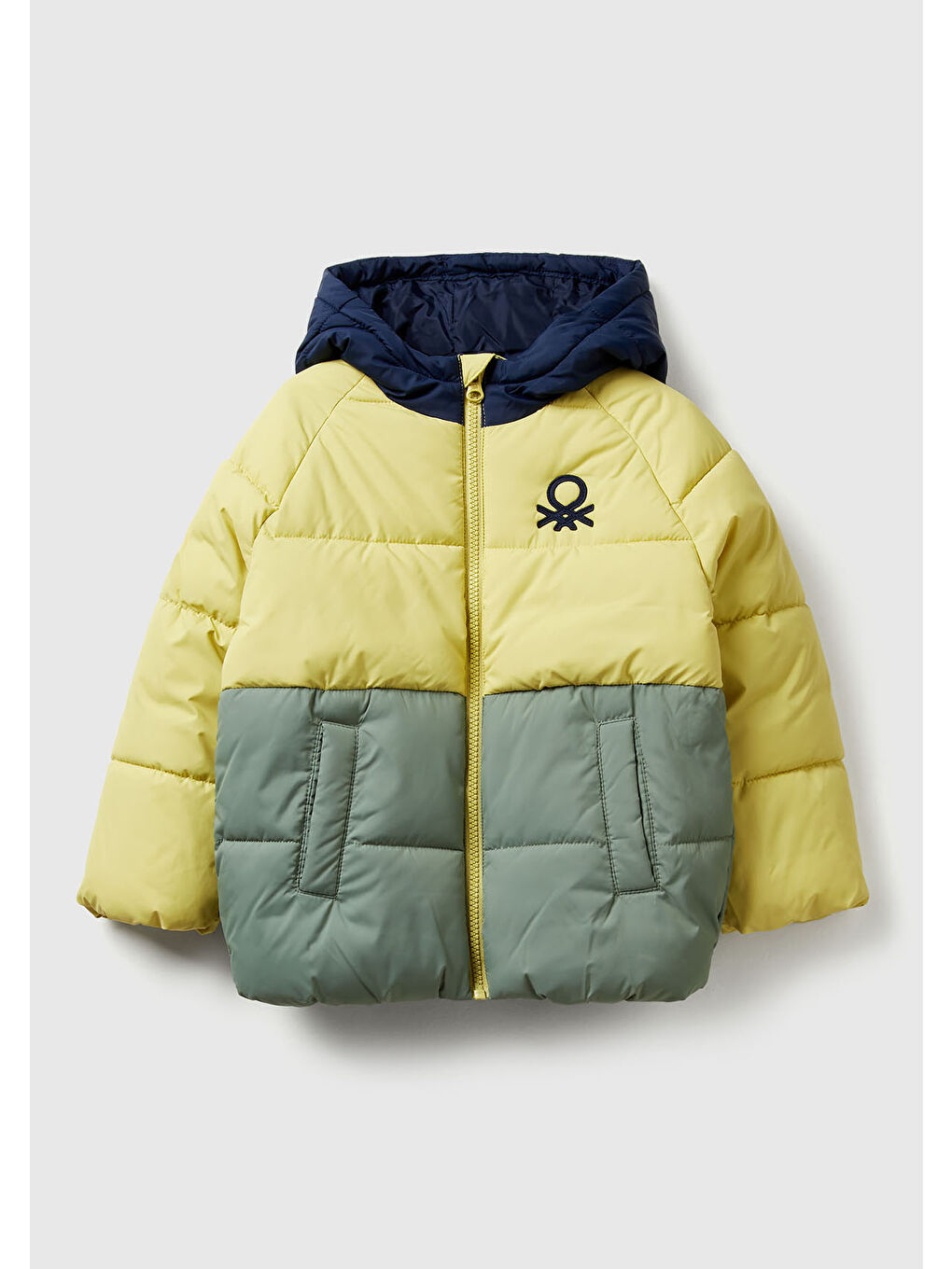Erkek Çocuk Sarı-Gri Sol Göğsü Logo Yamalı Önü Cepli Kapüşonlu Fermuarlı Mont