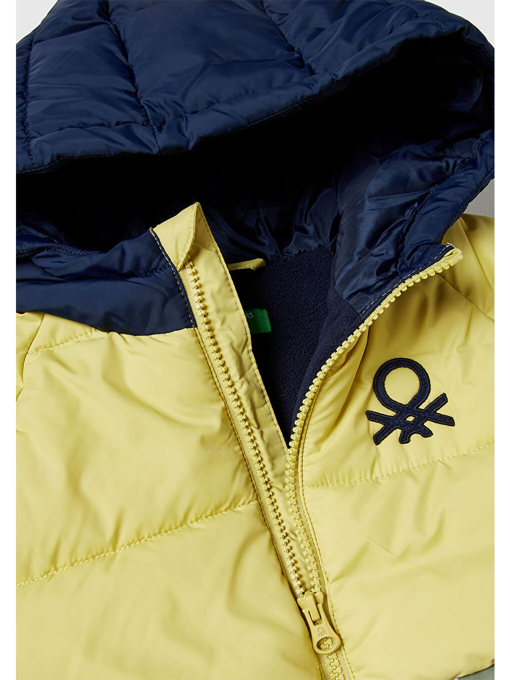 Erkek Çocuk Sarı-Gri Sol Göğsü Logo Yamalı Önü Cepli Kapüşonlu Fermuarlı Mont-2