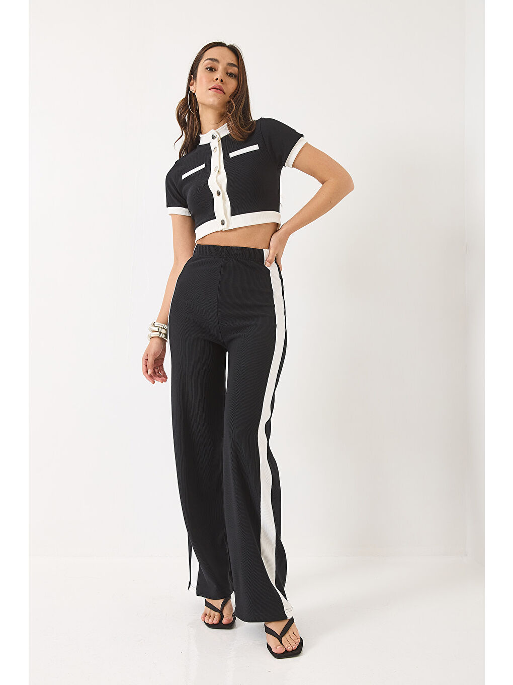 Siyah Kadın Şerit Detaylı Fitilli Düğme Kapamalı Alt Üst Takım-5