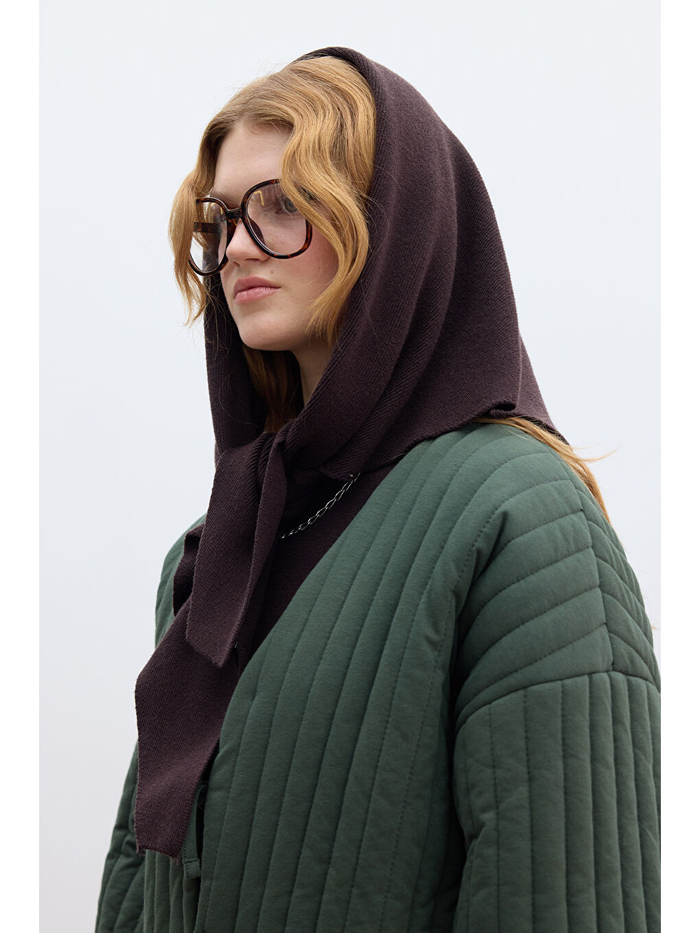 Yumuşak Dokulu Üçgen Atkı Kahverengi-1